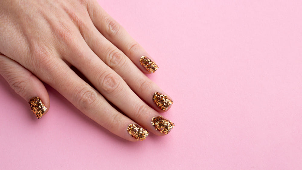 gold nail art